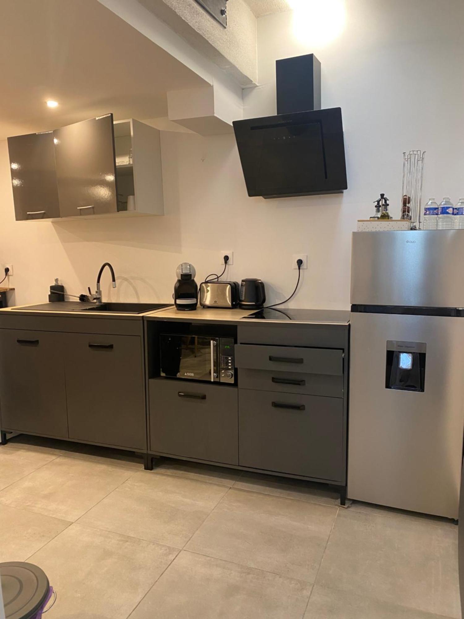 Bourg-Saint-Andéol O Bain Soleil B&B 외부 사진